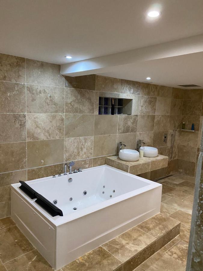 O Bain Soleil Bed and Breakfast Bourg-Saint-Andéol Εξωτερικό φωτογραφία