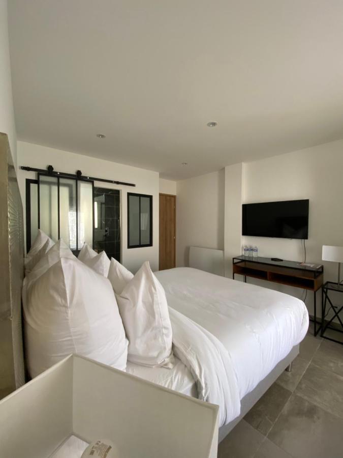 O Bain Soleil Bed and Breakfast Bourg-Saint-Andéol Εξωτερικό φωτογραφία